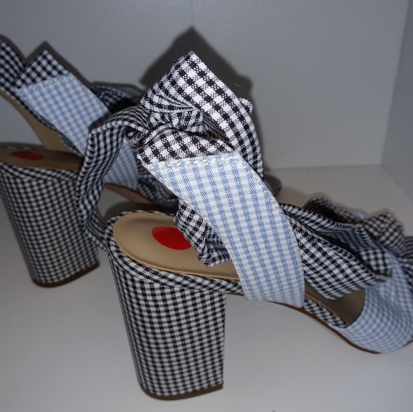 Ann Taylor Lili Gingham Knot Block Heel Sandals - Picture 4 of 14
